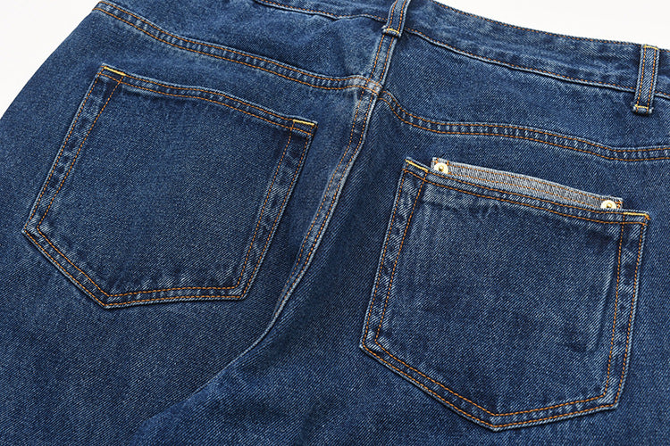 Damer högmidjade jeans i vintage-stil med rak passform och praktisk fickdesign Mirla-Eva Jonsson