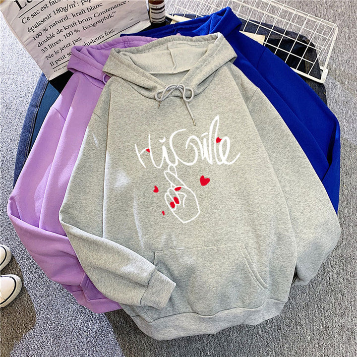 Damer hoodie med kreativ grafisk design Mirla-Eva Jonsson