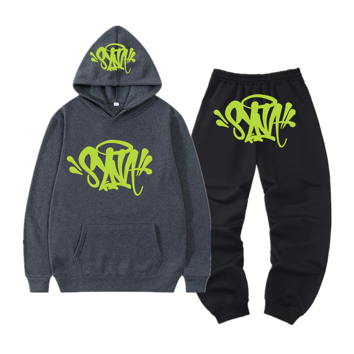Damer hoodie och jogger set med kreativt graffiti design Mirla-Eva Jonsson