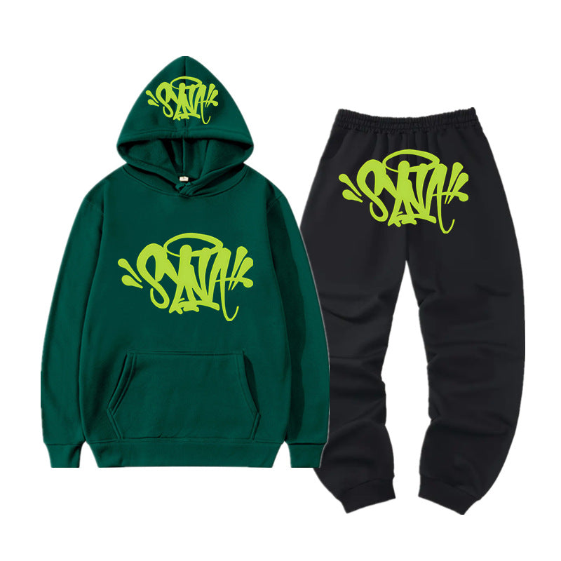 Damer hoodie och jogger set med kreativt graffiti design Mirla-Eva Jonsson