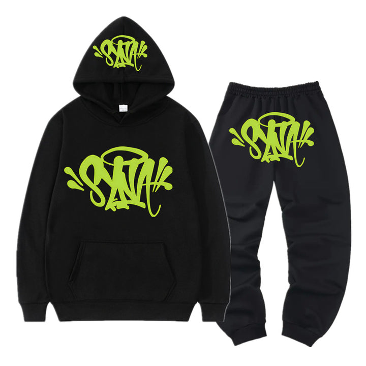 Damer hoodie och jogger set med kreativt graffiti design Mirla-Eva Jonsson