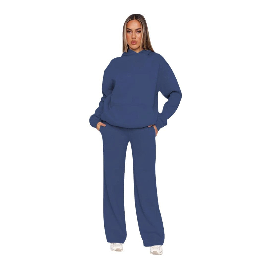 Damer hoodie och vida joggingsbyxor Mirla-Eva Jonsson