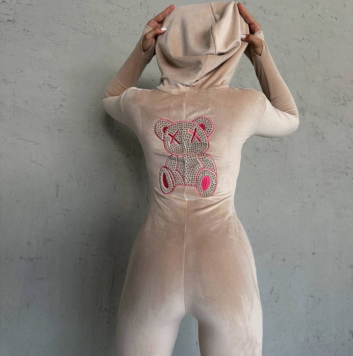 Damer hoodie set med glittrande björnmotiv Mirla-Eva Jonsson