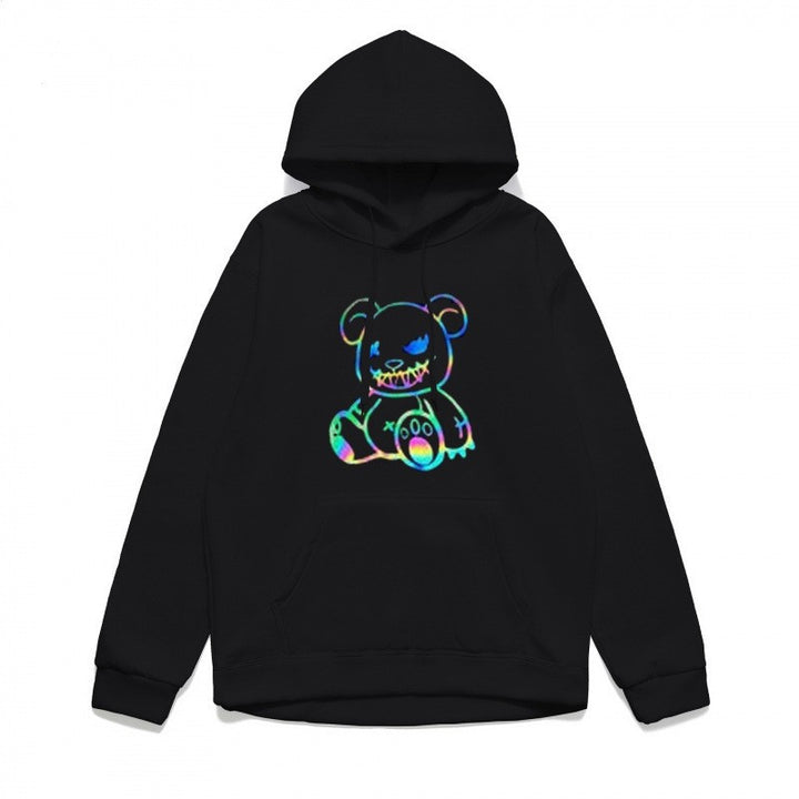 Damer hoodie sweatshirt med cool björnmotiv och bekväm passform Mirla-Eva Jonsson