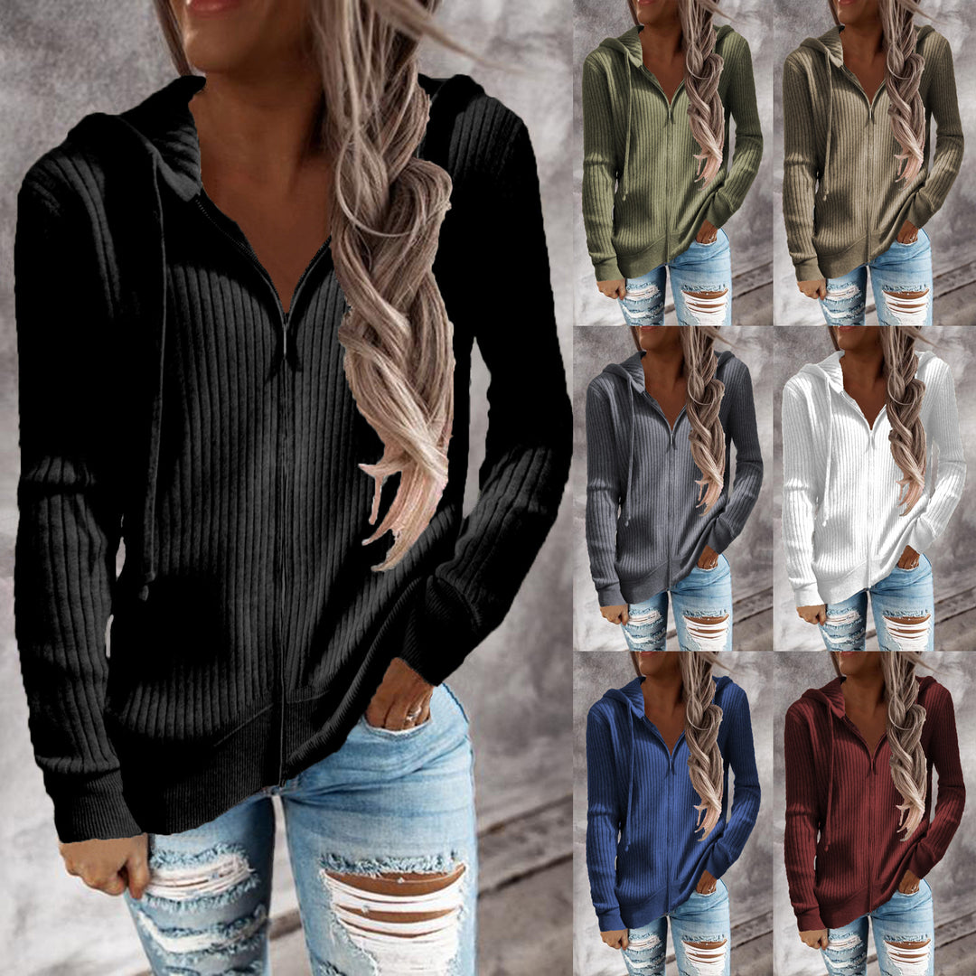 Damer hoodiejacka i modern ribbstickad design med fickor Eva Jonsson-Eva Jonsson