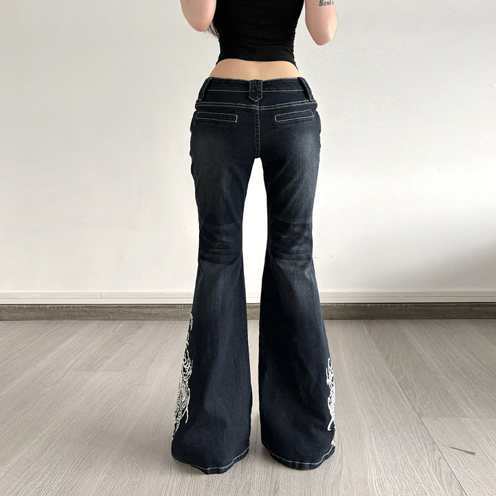 Damer jeans med utsvängd ben och elegant broderi Mirla-Eva Jonsson