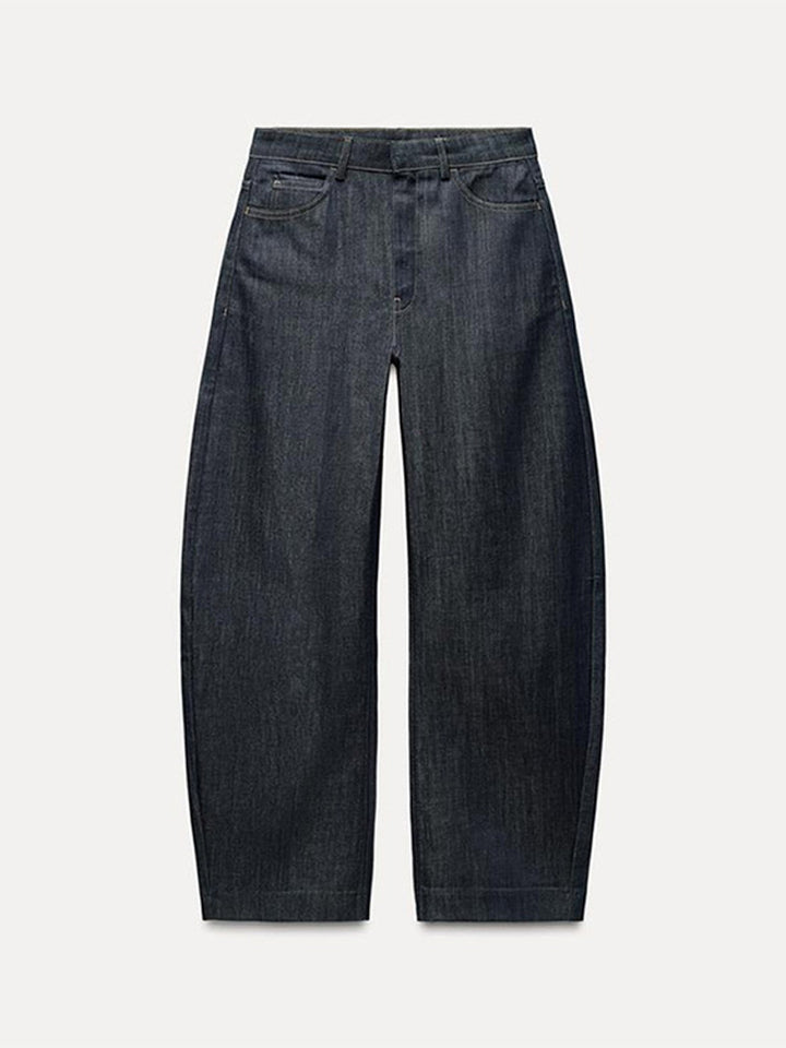 Damer jeansblazer i modern stil med figursydd passform och praktiska fickor Mirla-Eva Jonsson
