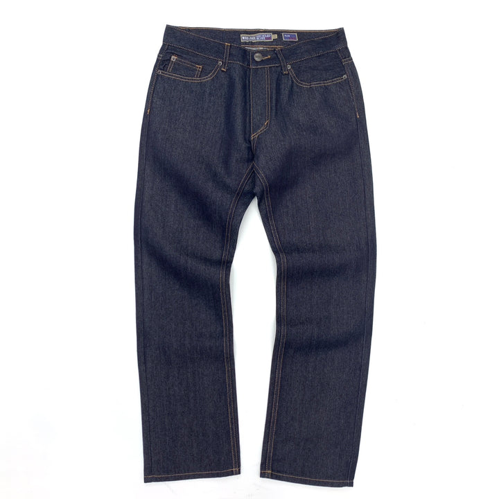 Damer jeansbyxor i modern passform med robusta sömmar och en tidlös look Mirla-Eva Jonsson