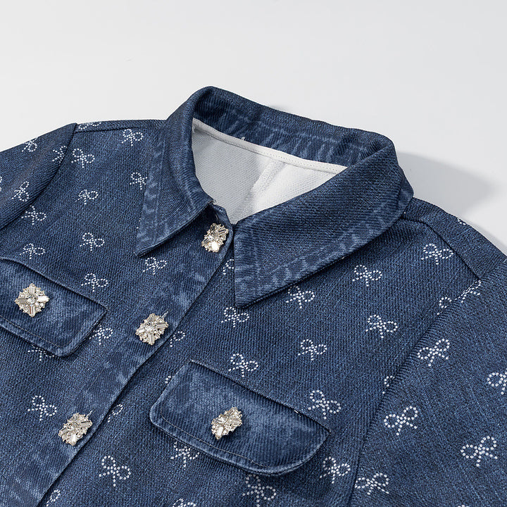 Damer jeansklänning med broderade detaljer och praktiska fickor Mirla-Eva Jonsson