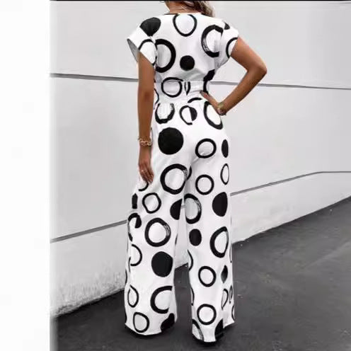 Damer jumpsuit med modernt cirkelmönster och bälte Mirla-Eva Jonsson