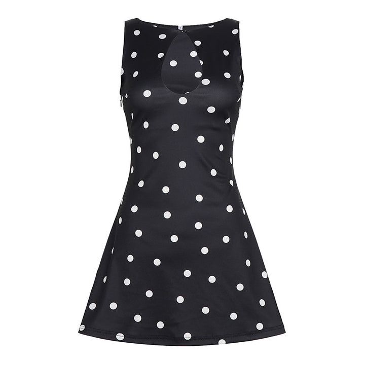 Damer klänning i lekfullt polka prickig design med flödande snitt Mirla-Eva Jonsson