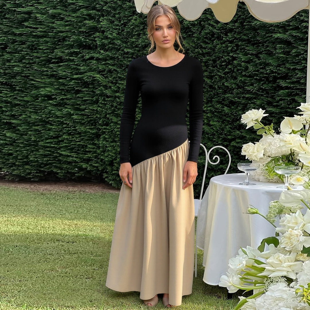 Damer klänning med asymmetrisk design och rynkning Mirla-Eva Jonsson