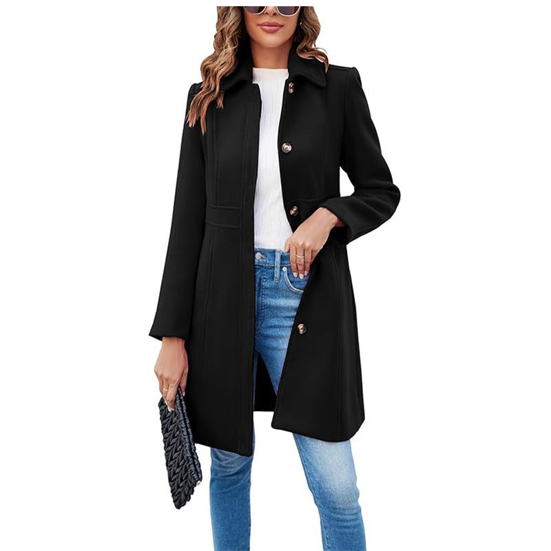 Damer klassisk ullrock med moderiktig skärning och funktionella detaljer Mirla-Eva Jonsson