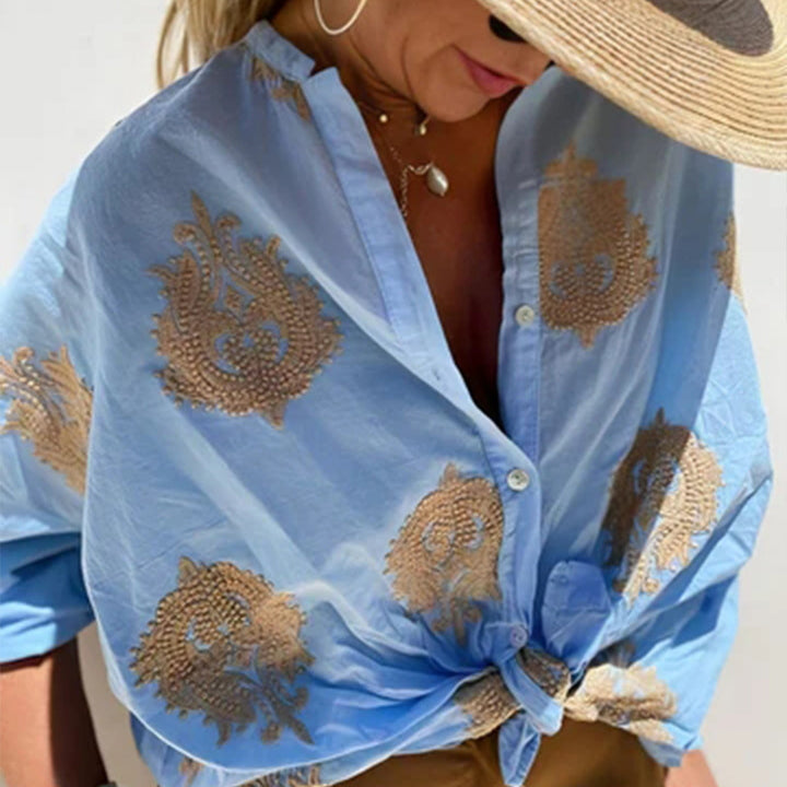 Damer knapplösa blus med blommönster broderier Mirla-Eva Jonsson