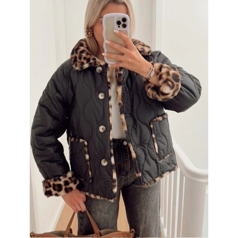 Damer konstaffjacka med modernt leopardmönster och bekväm passform Mirla-Eva Jonsson