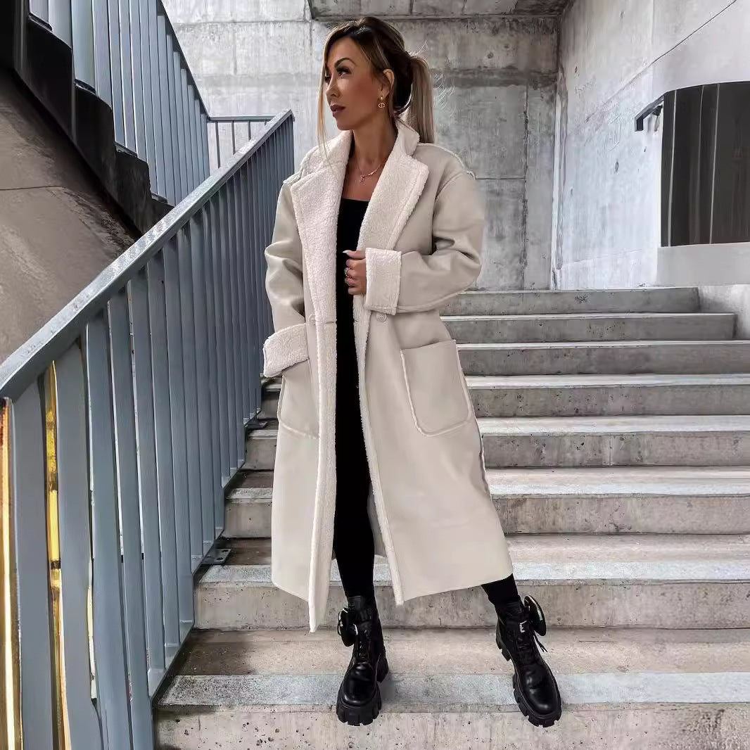 Damer konstläder-mantel med mjukt teddyfoder och figursydd bälte Mirla-Eva Jonsson