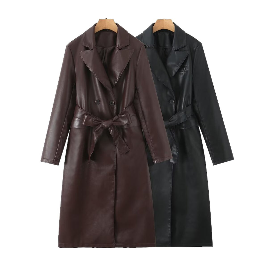 Damer konstläder trenchcoat med figursydd bälte och dubbel knapprad Mirla-Eva Jonsson