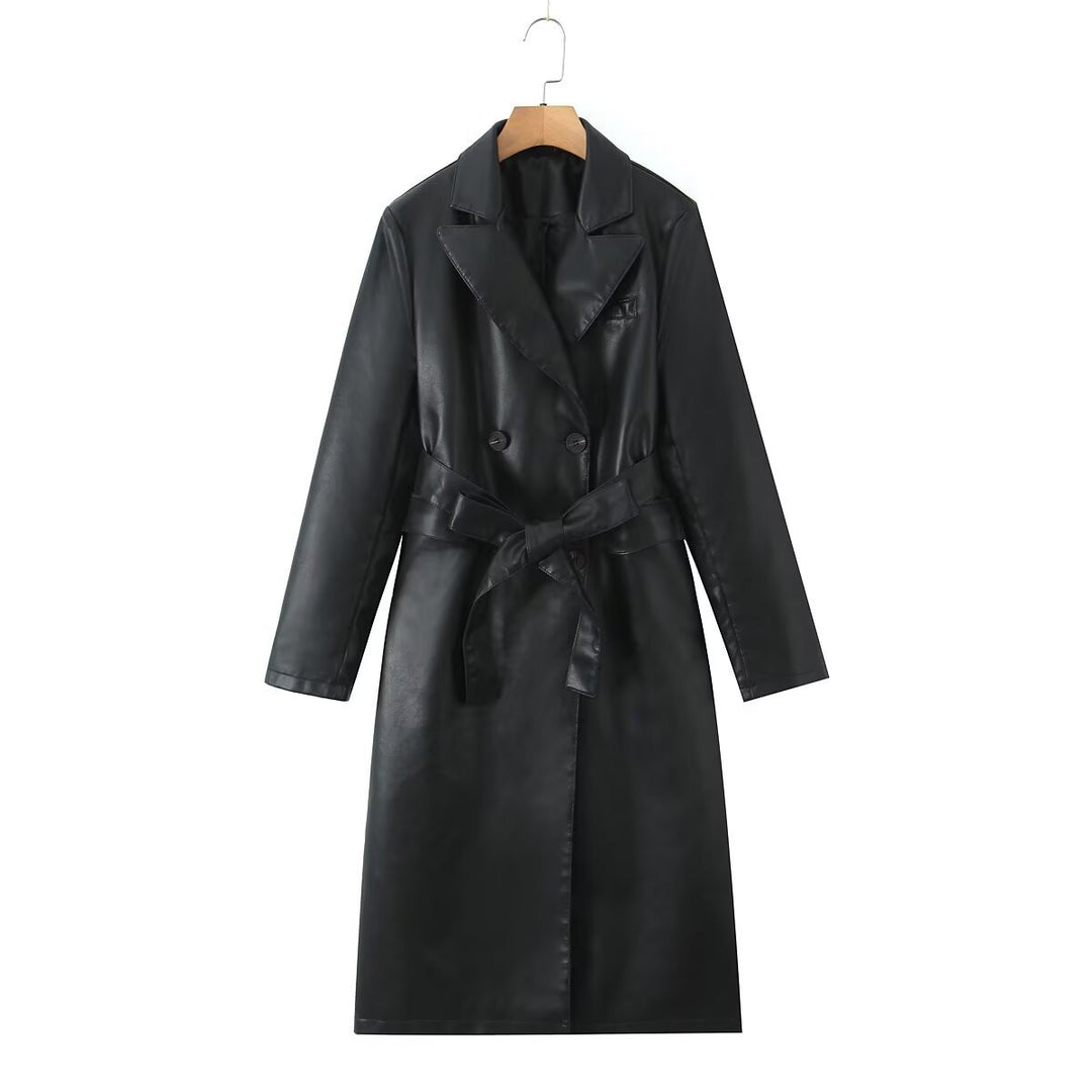 Damer konstläder trenchcoat med midjebälte och elegant ficksydd Mirla-Eva Jonsson