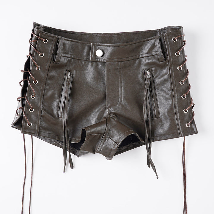 Damer konstlädershorts med dekorativa knapprand detaljer Mirla-Eva Jonsson