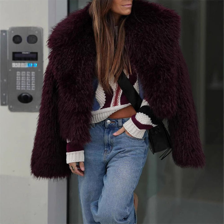 Damer konstpälsjacka i moderiktigt oversized-snitt Mirla-Eva Jonsson
