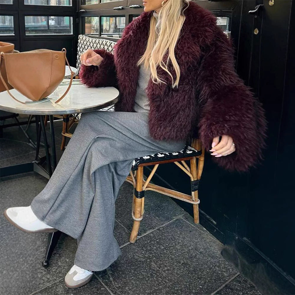 Damer konstpälsjacka i moderiktigt oversized-snitt Mirla-Eva Jonsson