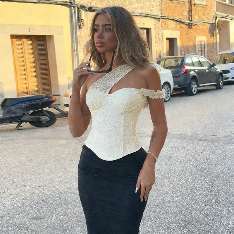 Damer korsett topp med lekfulla spetsdetaljer och off-shoulder design-Eva Jonsson