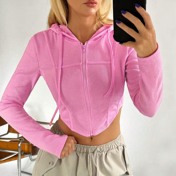 Damer kort zip hoodie med långa ärmar och figurnära skärning Mirla-Eva Jonsson