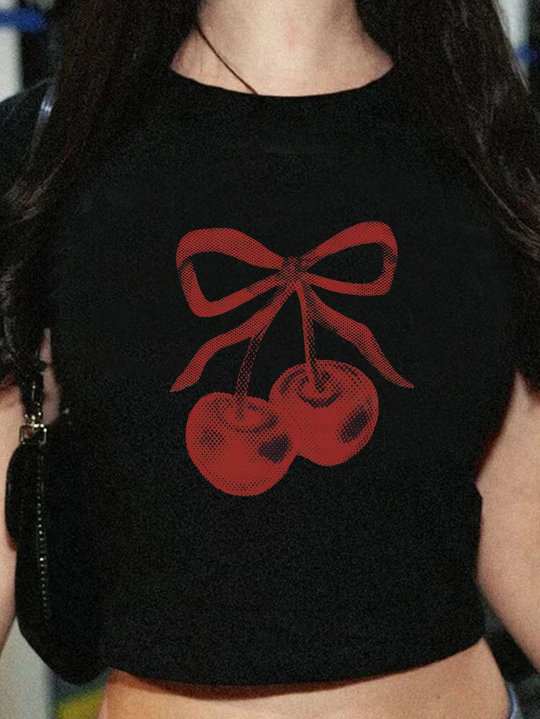 Damer kortärmad T-shirt med tryckt läppmotiv Mirla-Eva Jonsson
