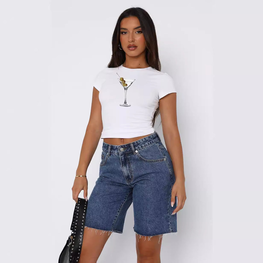 Damer kortärmad crop-top med fruktigt motiv och figurformad skärning Mirla-Eva Jonsson