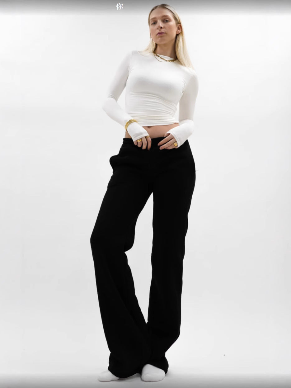 Damer kroppsnära långärmad tröja och bekväma sweatshirtbyxor Set Mirla-Eva Jonsson