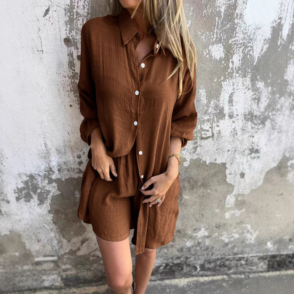 Damer lång blus med genomgående knapplista och avslappnad skärning Mirla-Eva Jonsson