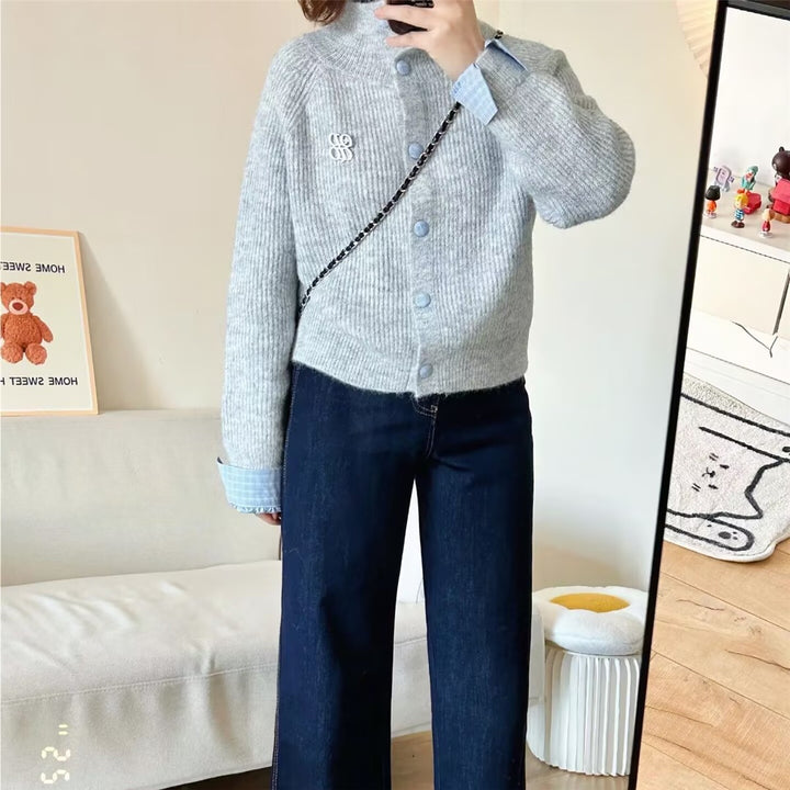Damer lång stickad cardigan med dekorativa knappr detaljer och avslappnad passform Mirla-Eva Jonsson