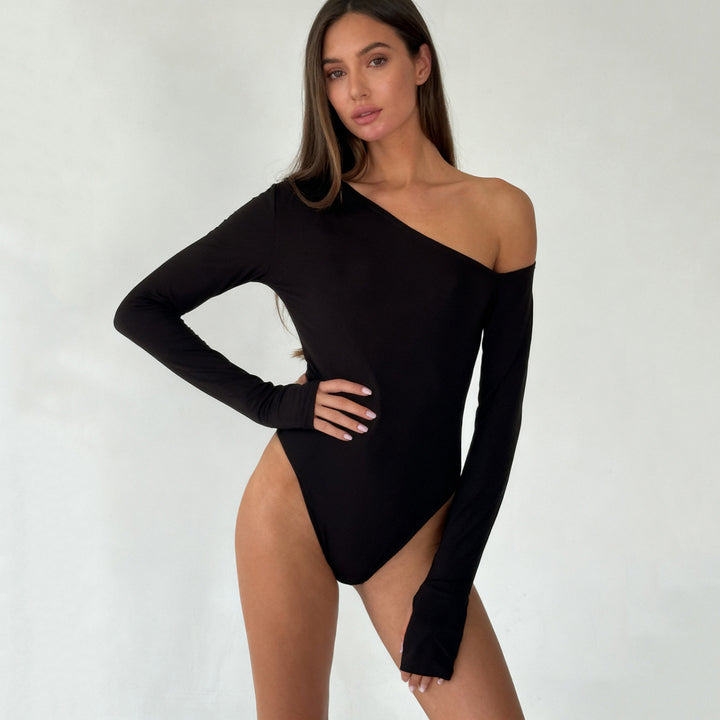 Damer långärmad bodysuit med elegant off-shoulder-design Mirla-Eva Jonsson