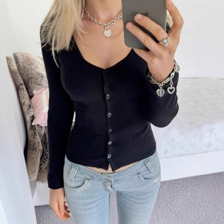 Damer långärmad cardigan med V-öron och fina ribbdetaljer Mirla-Eva Jonsson