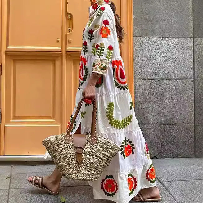 Damer långärmad delrutigt klänning med florala broderier Mirla-Eva Jonsson