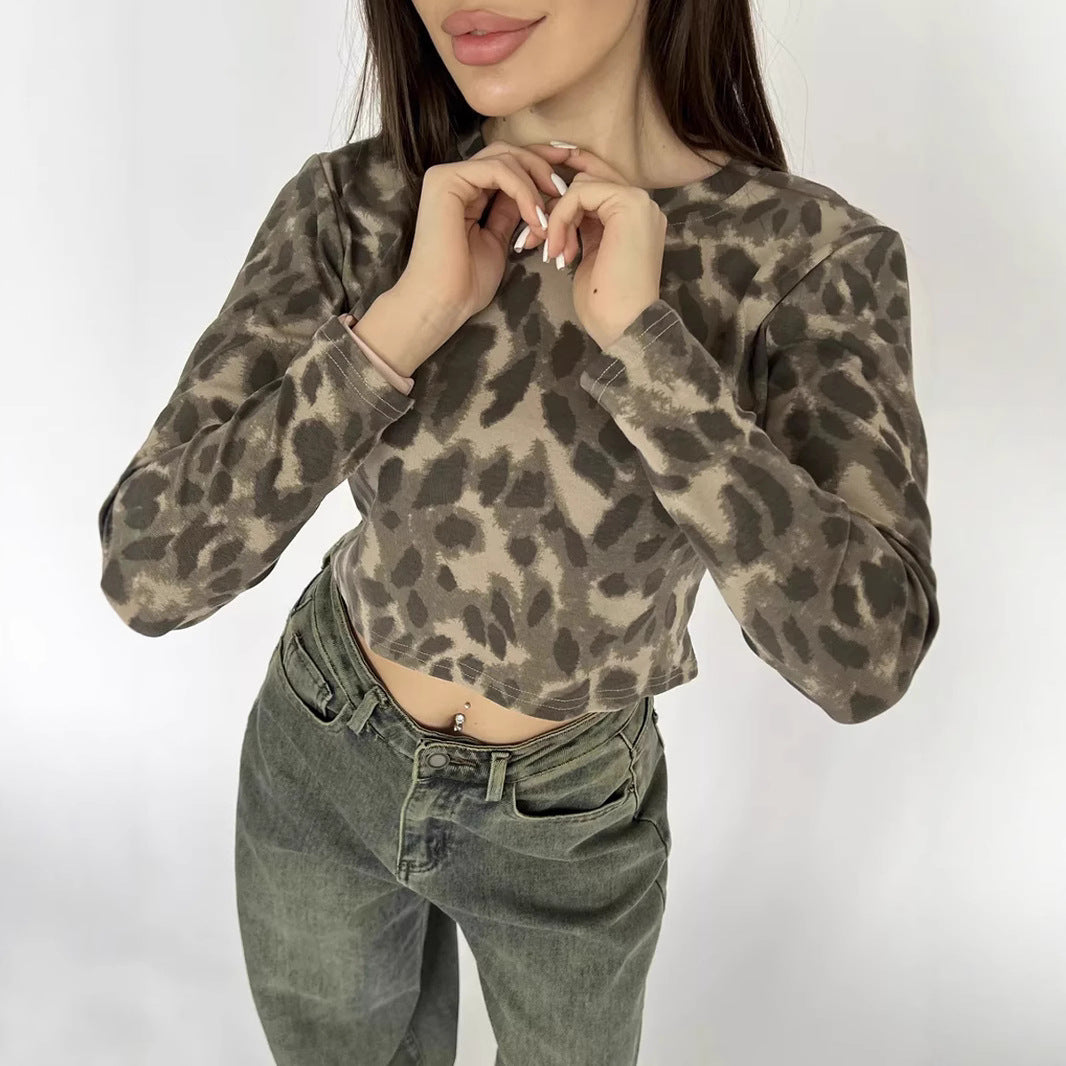 Damer långärmad skjorta med modern leopardtryck och mjukt grepp Mirla-Eva Jonsson