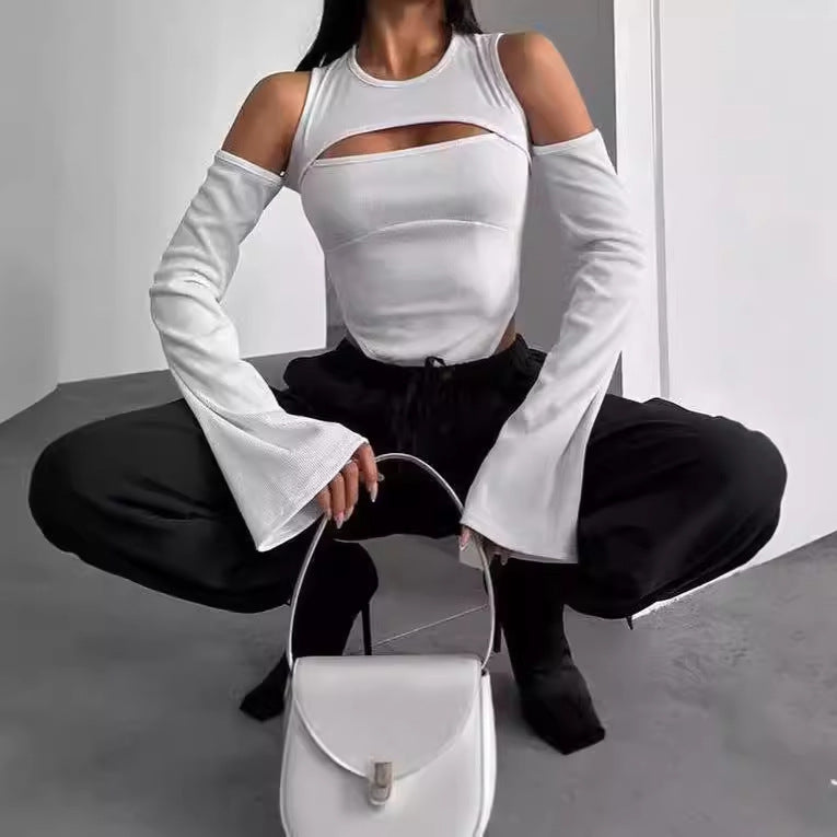 Damer långärmad tröja med innovativ cut-out-design och smala ärmar Mirla-Eva Jonsson