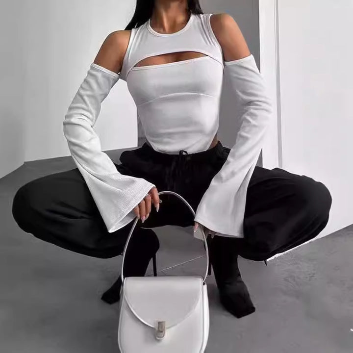 Damer långärmad tröja med innovativ cut-out-design och smala ärmar Mirla-Eva Jonsson