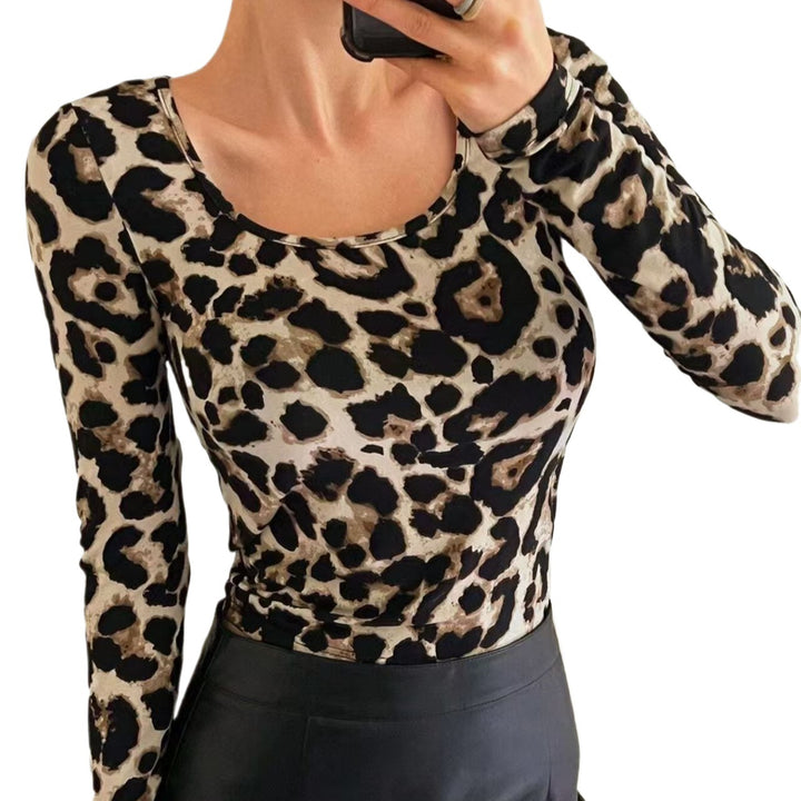 Damer långärmad tröja med leopardmönster Mirla-Eva Jonsson