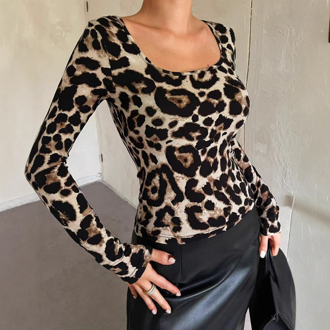 Damer långärmad tröja med leopardmönster Mirla-Eva Jonsson