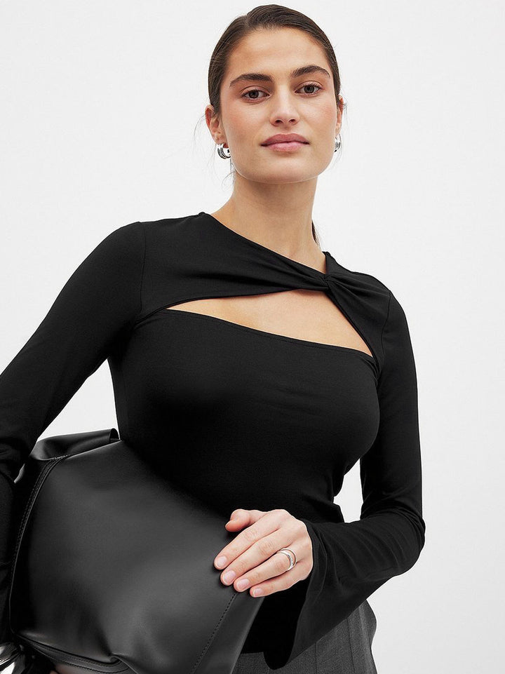 Damer långärmad tröja med smart cut-out och wrappedesign Mirla-Eva Jonsson