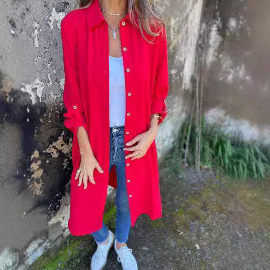 Damer långblus med elegant snitt och avslappnade detaljer Mirla-Eva Jonsson