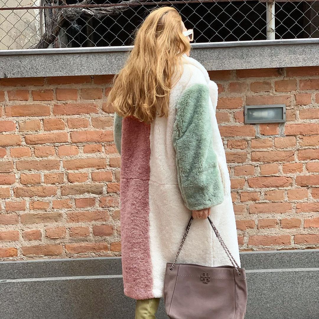 Damer långhårig kappa i mjuk teddypäls Mirla-Eva Jonsson