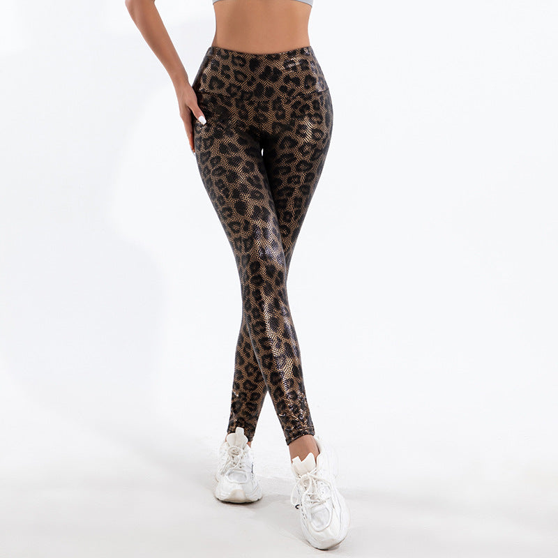 Damer leggings i trendigt leopardmönster Mirla-Eva Jonsson