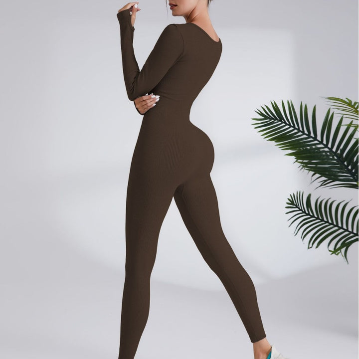 Damer leggingsdräkt med elegant fyrkantig halsringning och figurnära skärning Mirla-Eva Jonsson