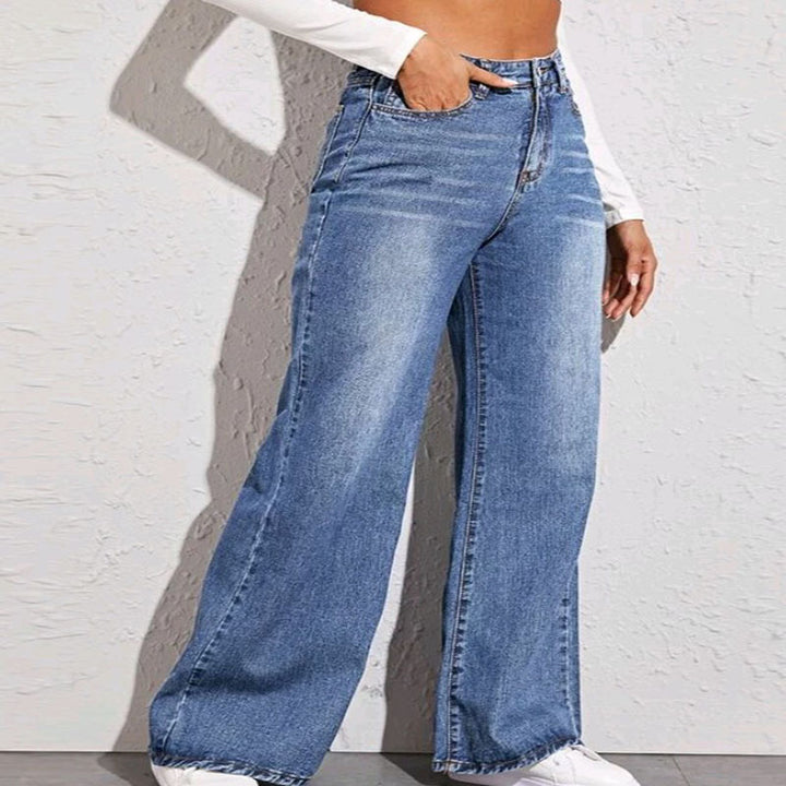 Damer löst skuren High-Waist Jeans i casual look Mirla-Eva Jonsson