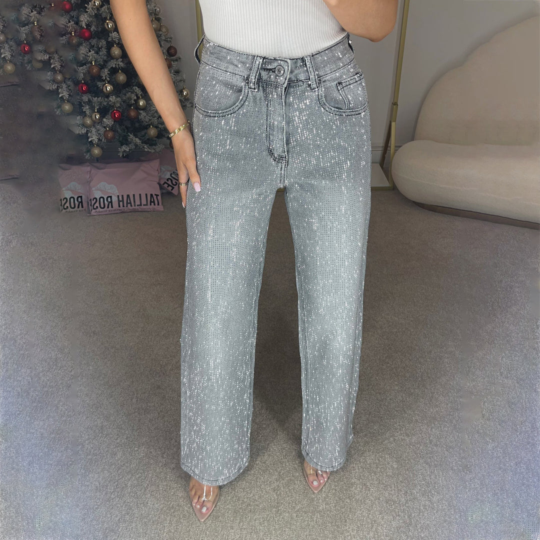 Damer löst skuren jeans med glittrande detaljer Mirla-Eva Jonsson