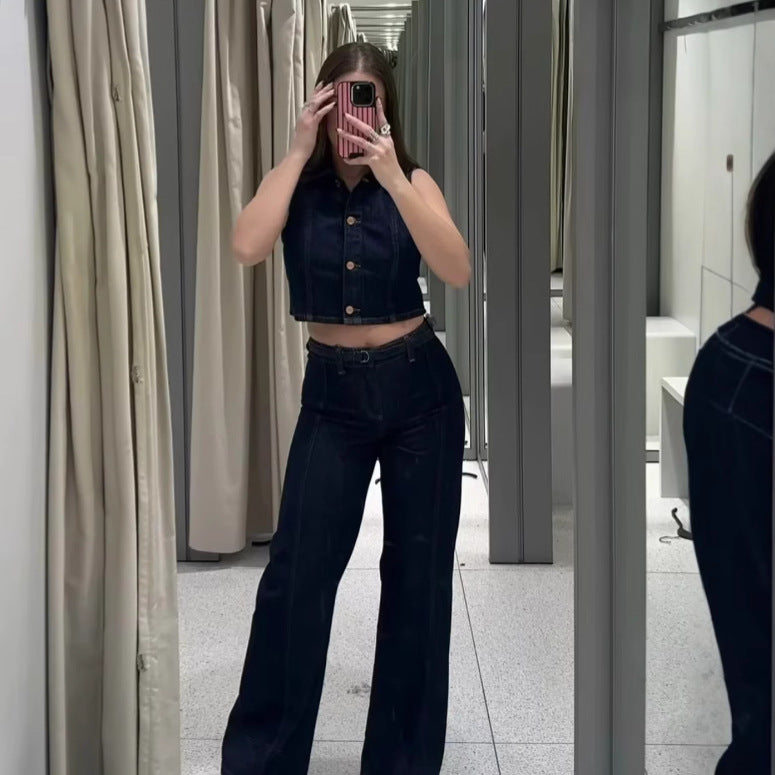Damer löst skuren jeansbyxor med bindebälte och elegant silhuett Mirla-Eva Jonsson