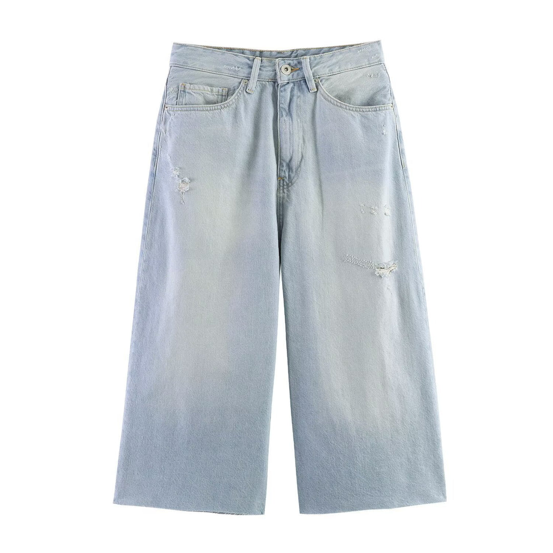 Damer löst skurna jeans i avslappnad trasig design Mirla-Eva Jonsson