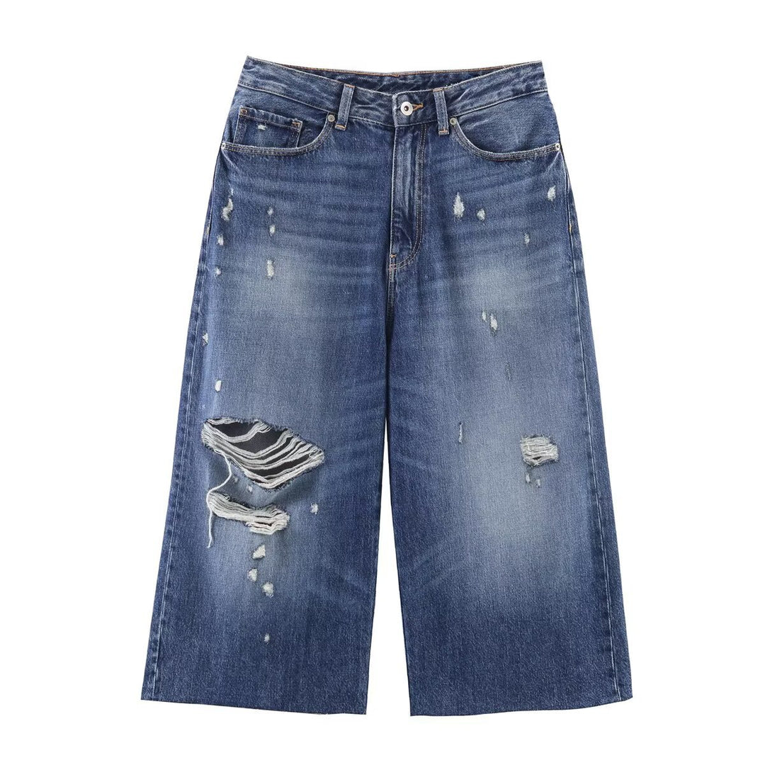 Damer löst skurna jeans i avslappnad trasig design Mirla-Eva Jonsson